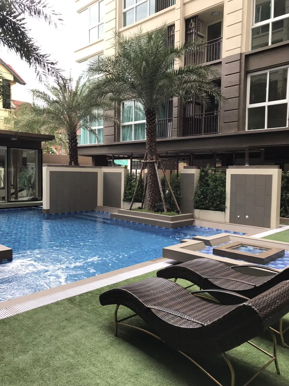 The Light New York Condominium